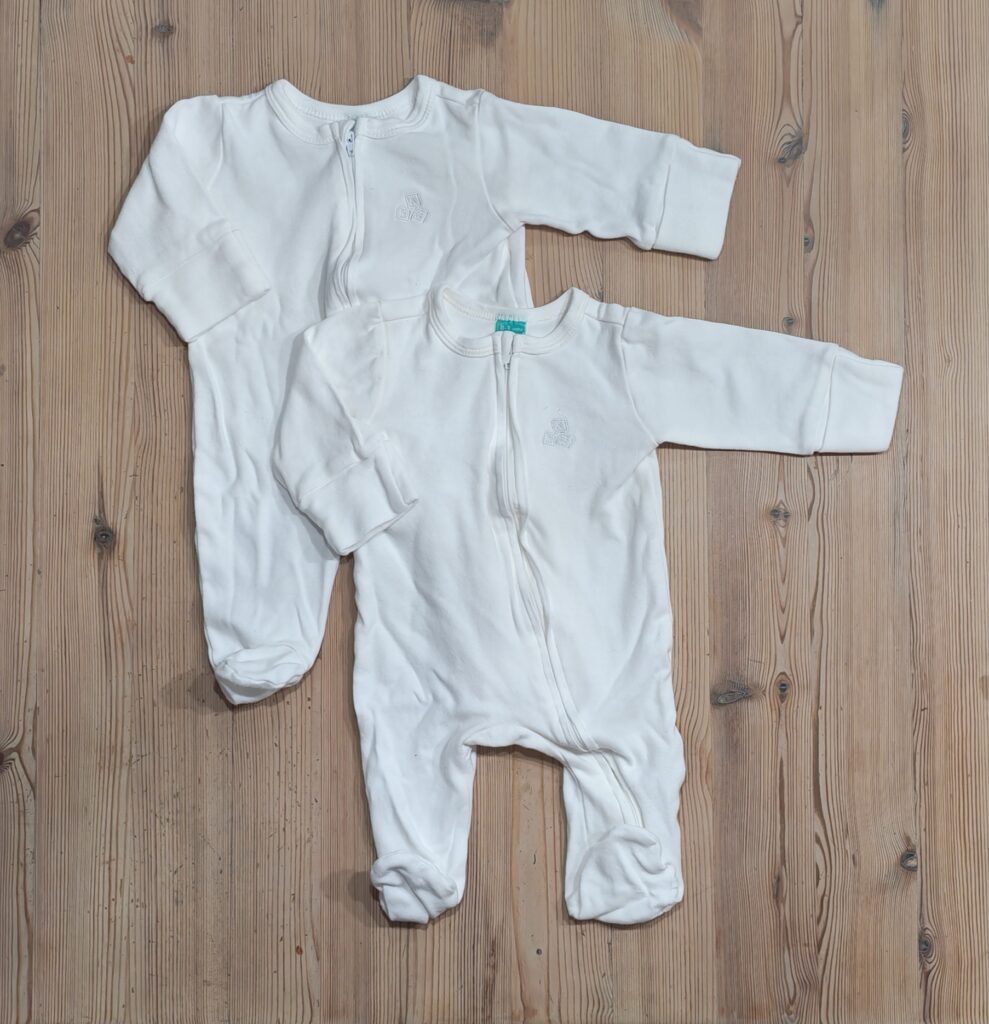 0-3 months - Set of 2 white sleepsuitÂ