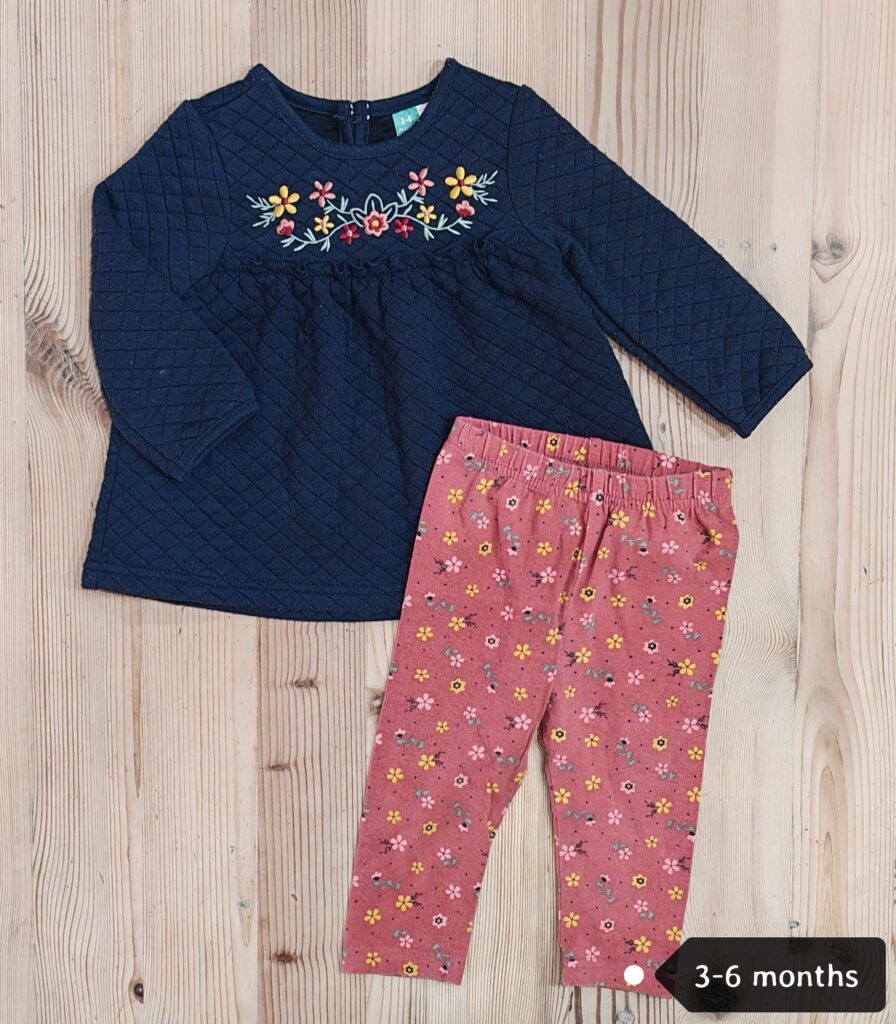 3-6 months - Navy/flower print outfitÂ