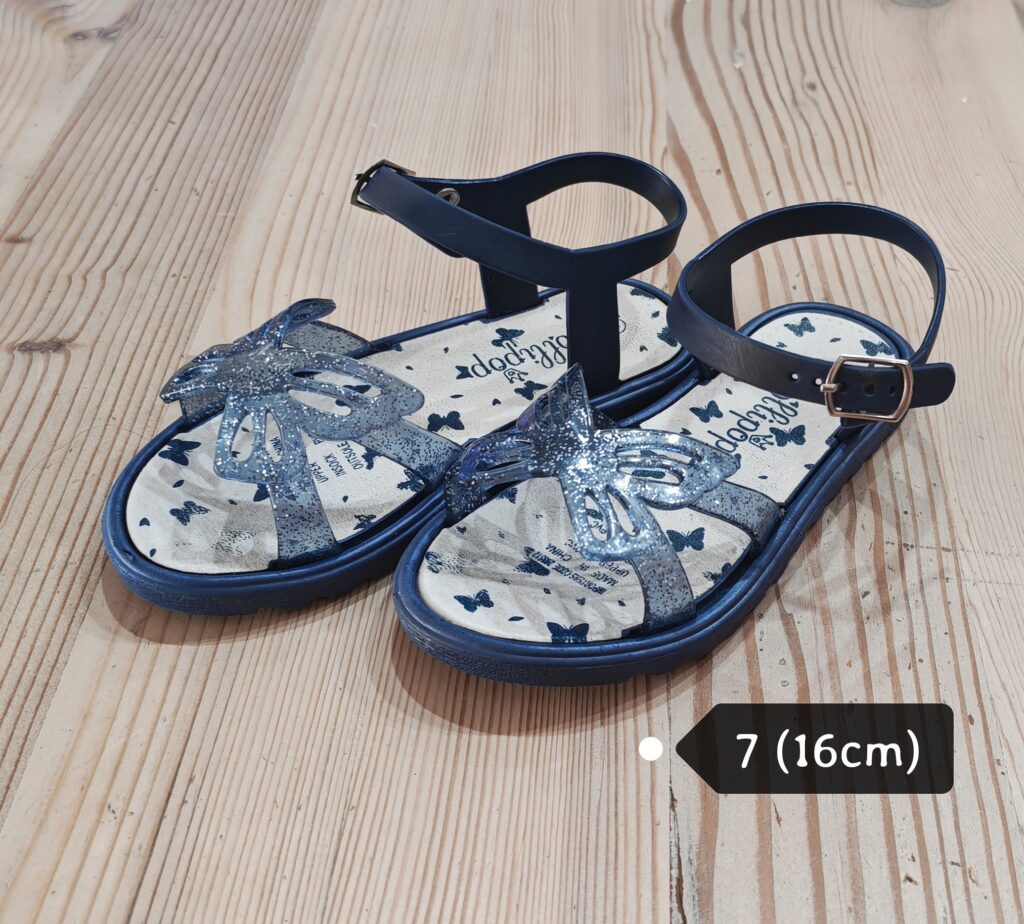 7 (16cm) - Navy butterfly sandals