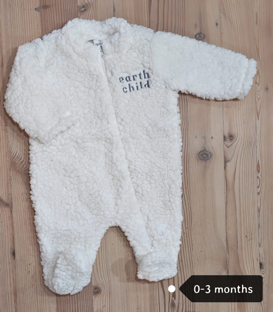 0-3 months - White Earth child sleepsuit