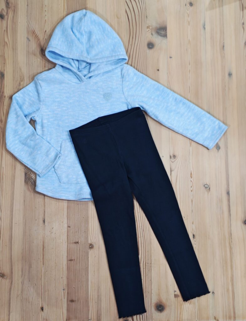 6-7 years - Blue fleece hoodie with legging