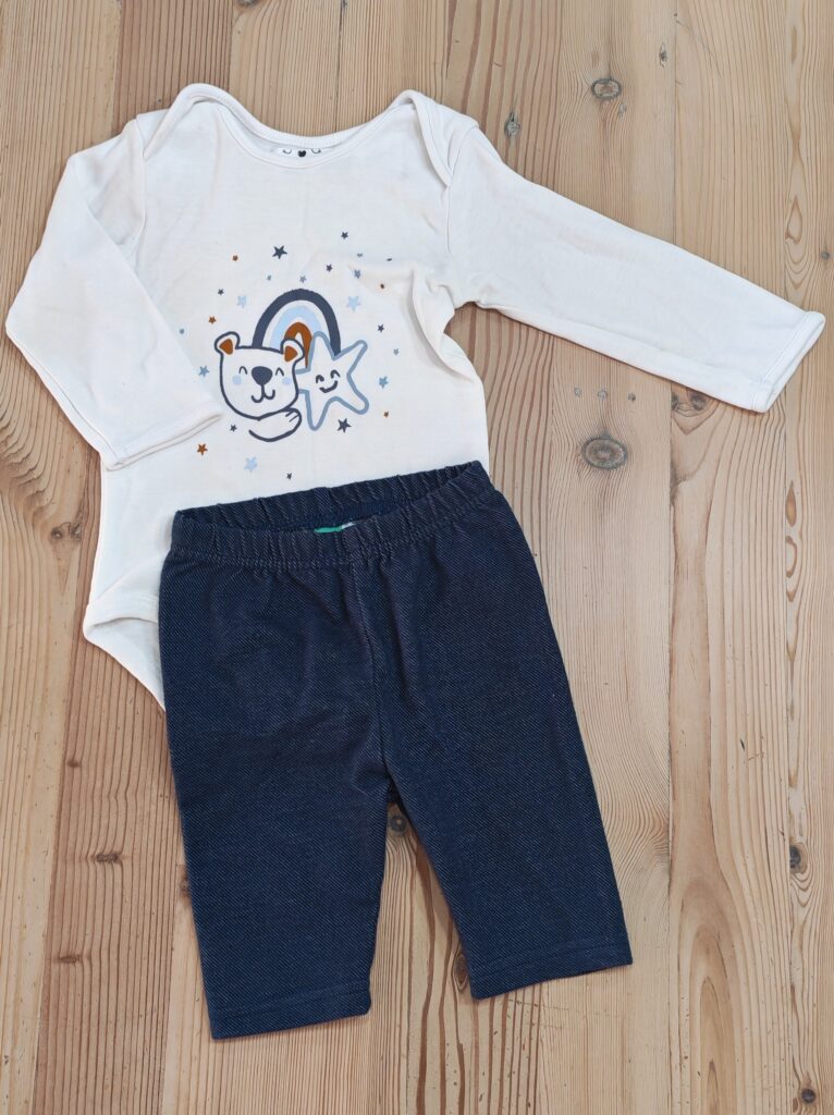 6-12 months - Navy/white outfit