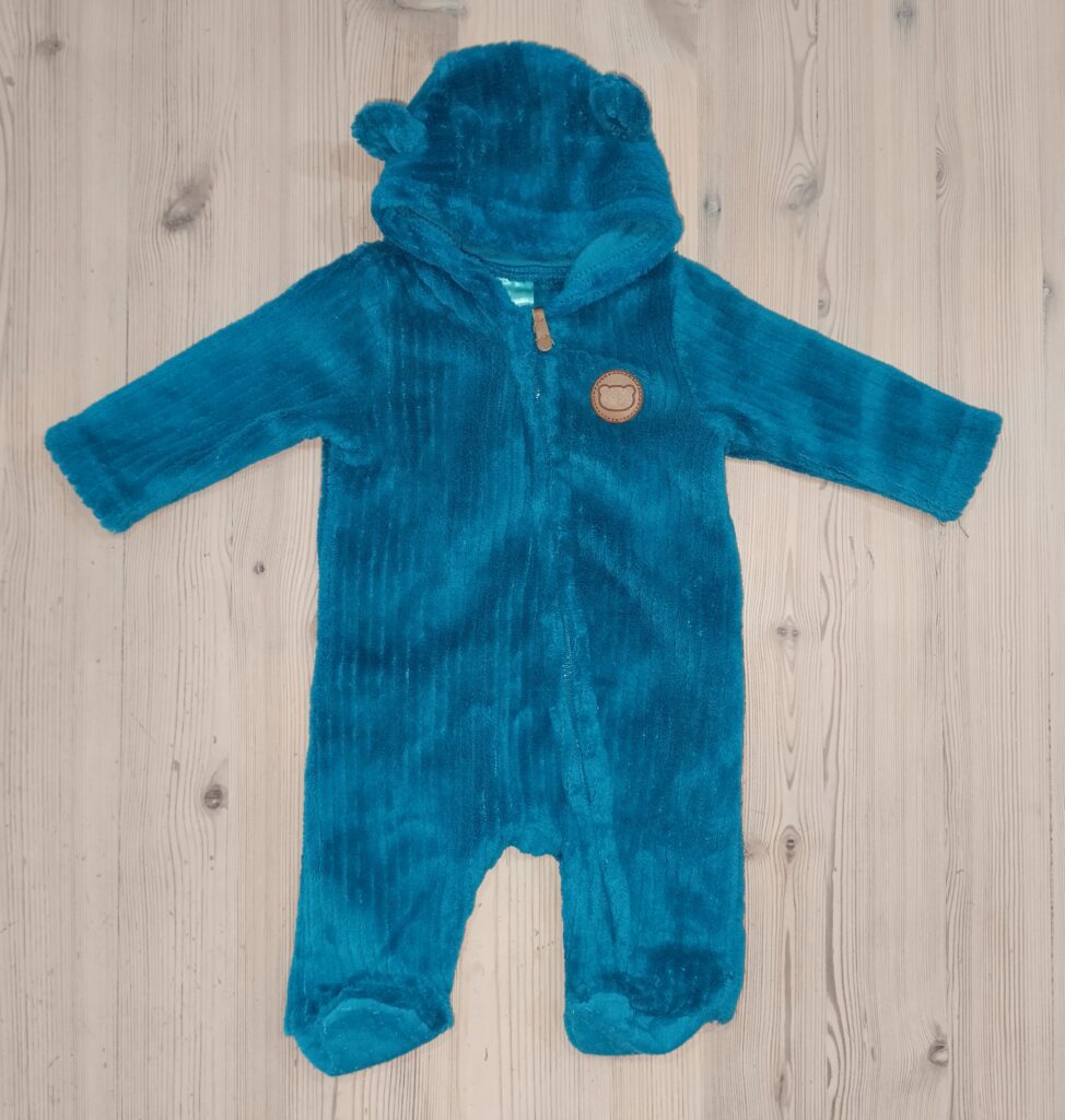 Newborn - Turquoise fleece sleepsuit