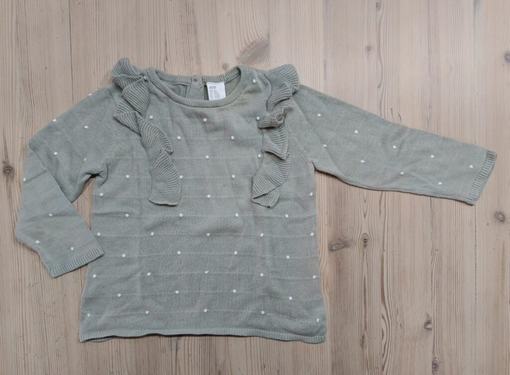 9-12 months - Green polkadot H&M top