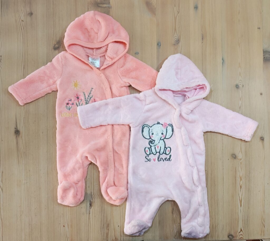 0 Newborn - Pink/peach fleece sleepsuit