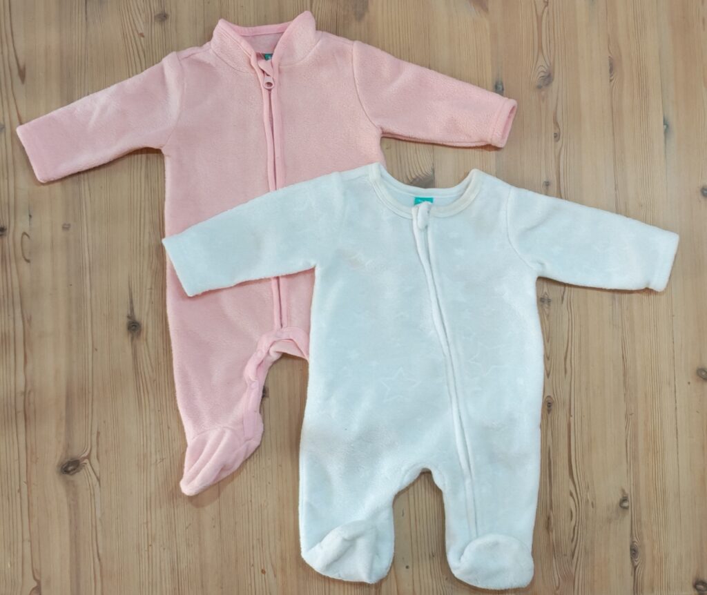 0 Newborn - Pink/white fleece sleepsuitÂ