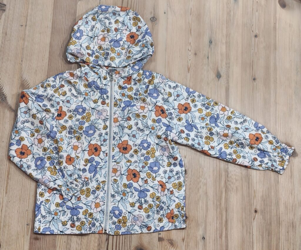 6-7 years - White flower print raincoat