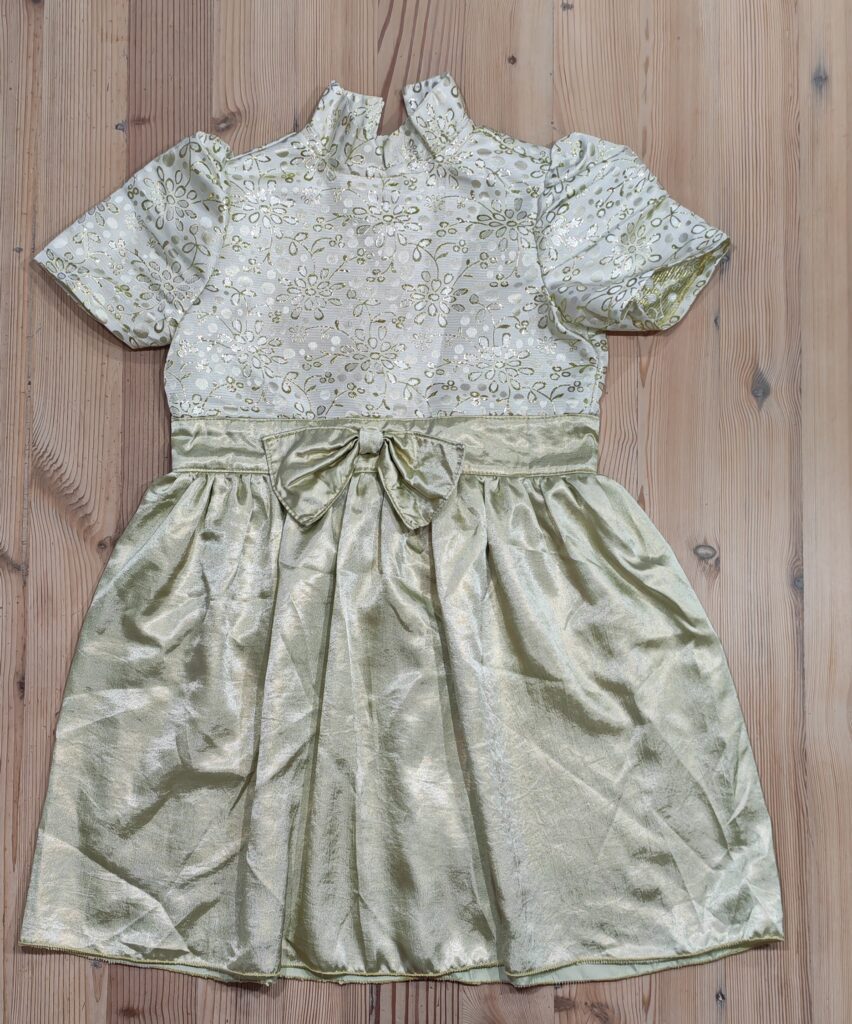 5-6 years - Green glitter dress