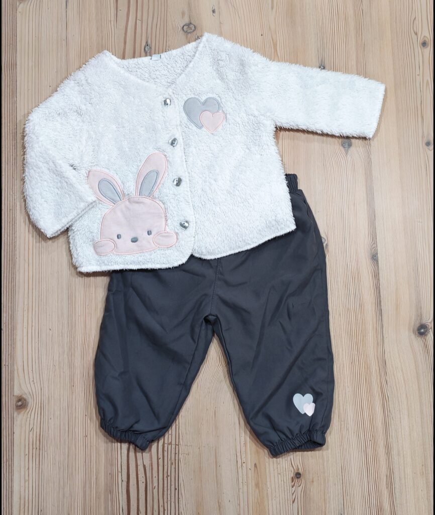 3-6 months - Grey bunny outfit