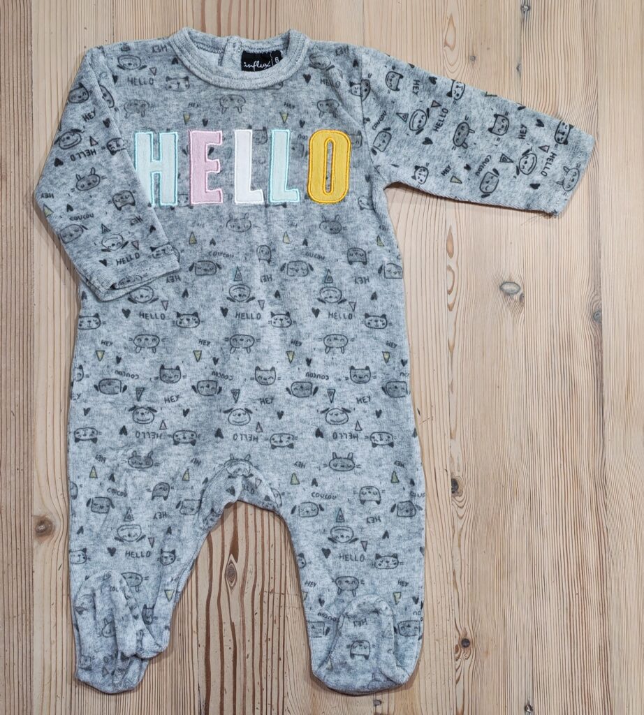 3-6 months - Grey Hello fleece sleepsuit