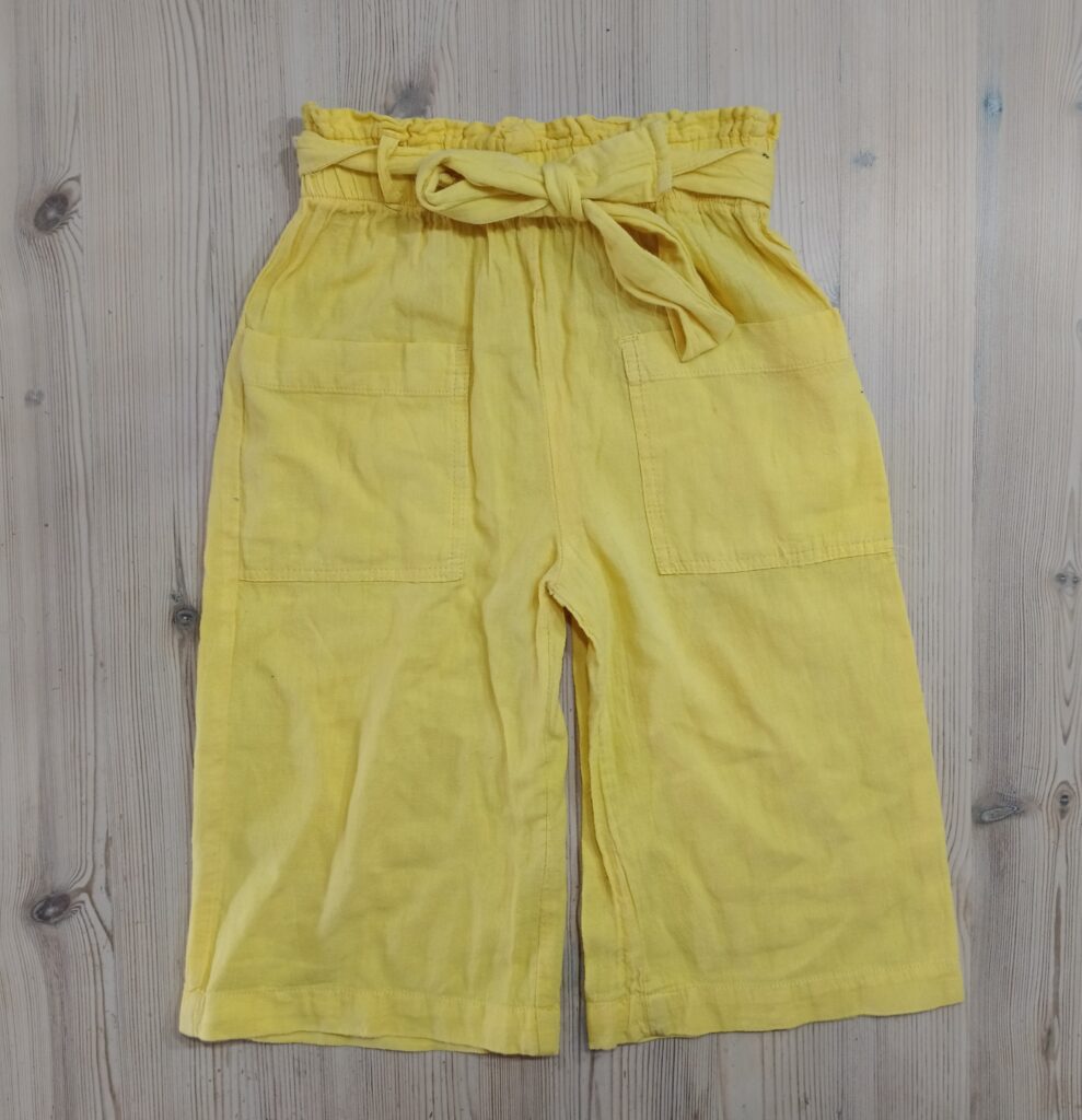 2-3 years - Yellow trousersÂ