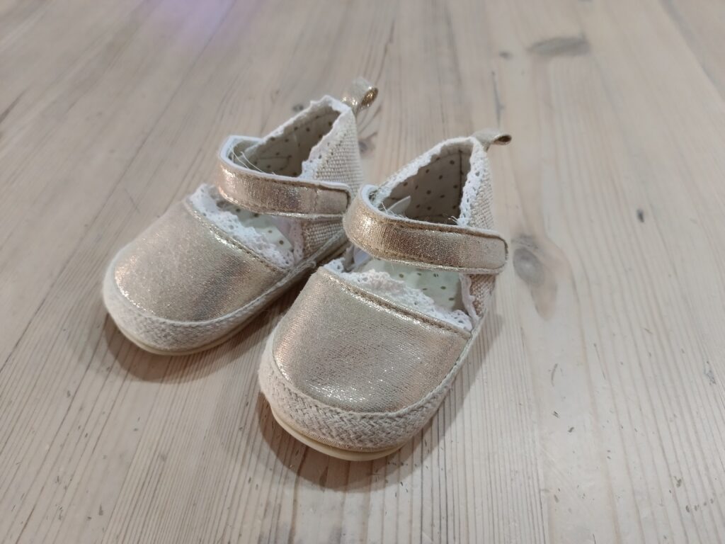 11cm - Golden espadrille pumps