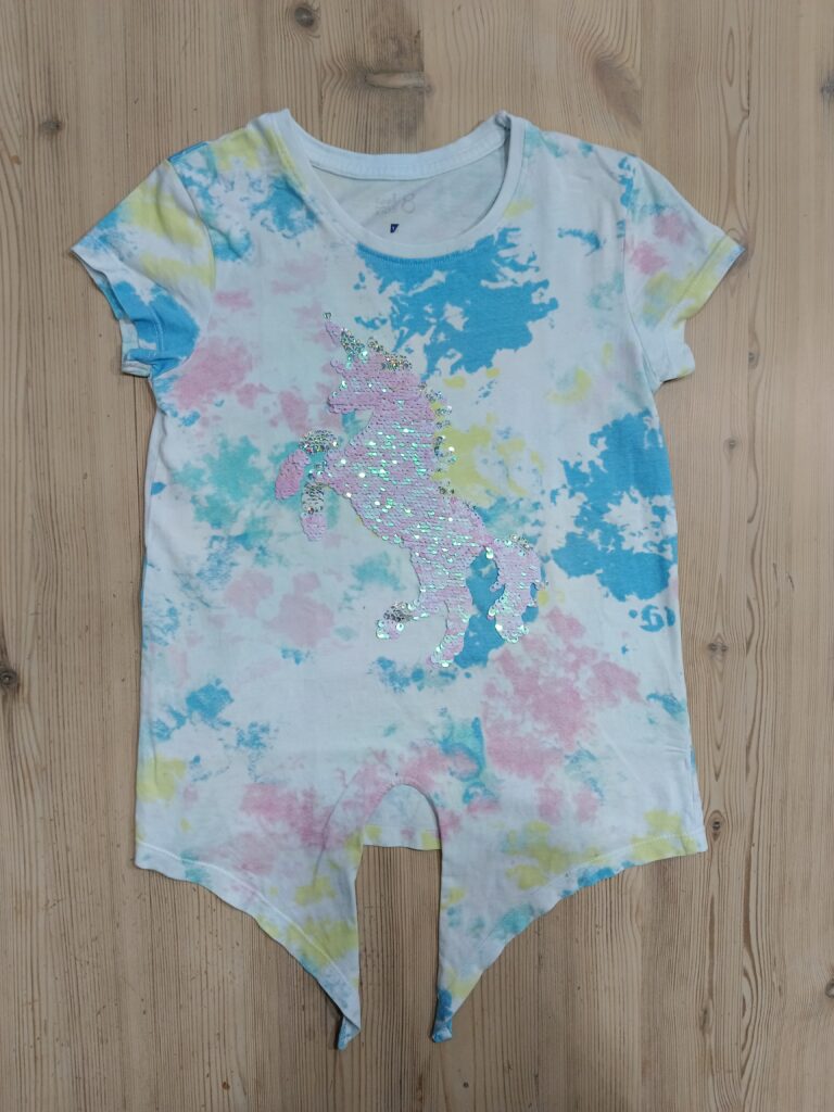 8 years - Unicorn Woolworths shirt