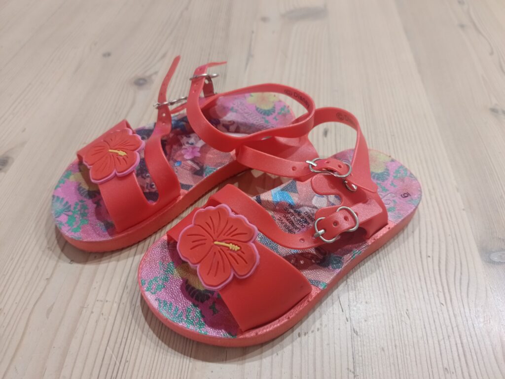 6 (15cm) - Disney princess sandals