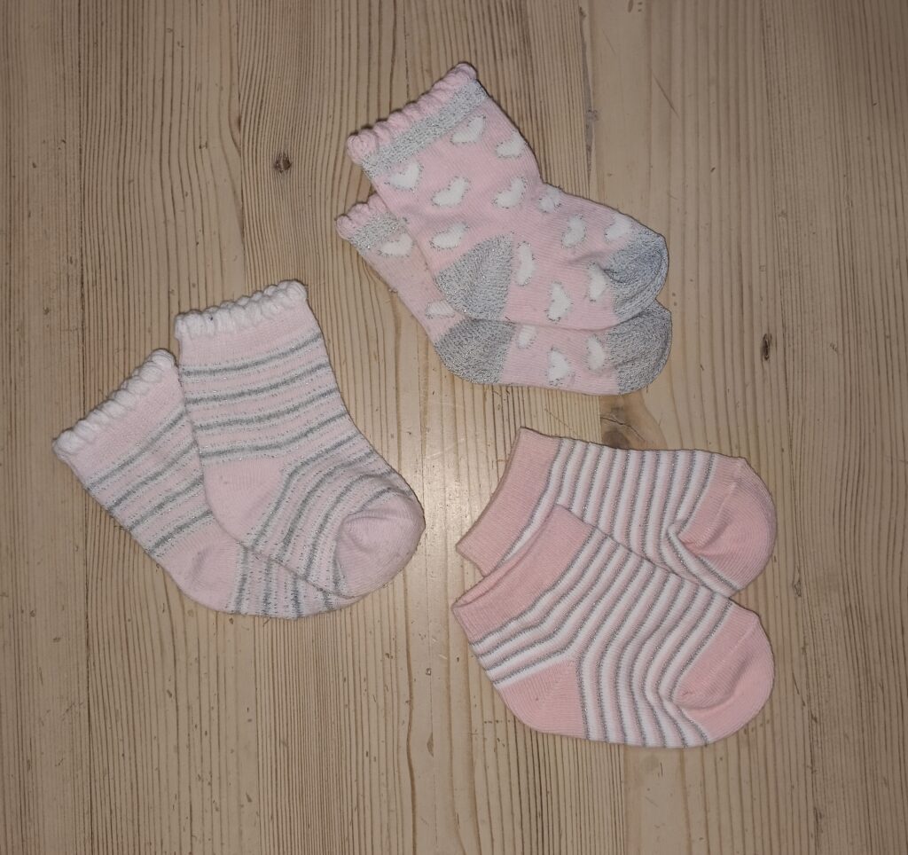 Pink/grey socks