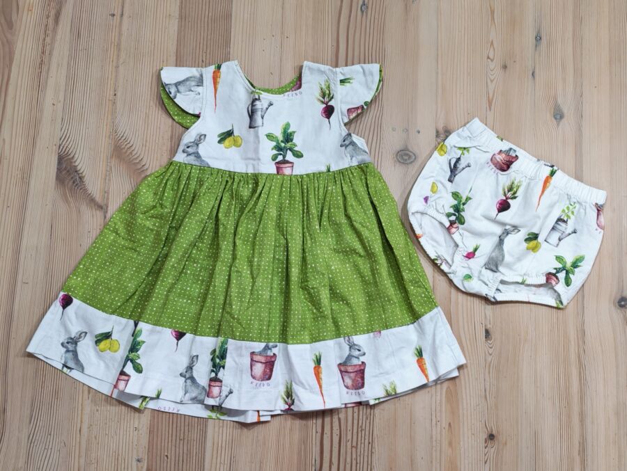 6-12 months - Green bunny dress